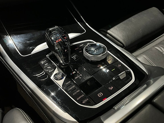 BMW X7 18 of 30
