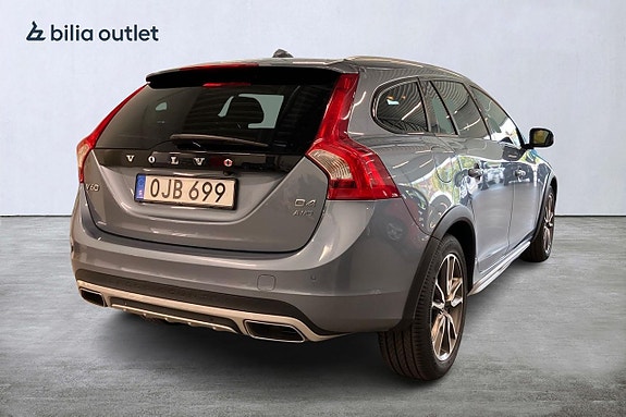 Volvo V60 Cross Country 4 of 27