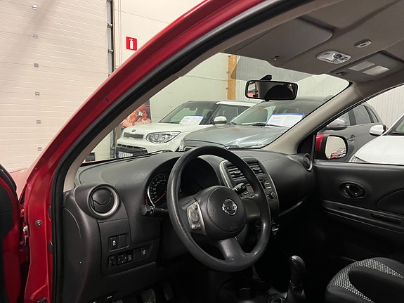 Nissan Micra 14 of 16