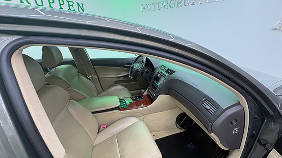Lexus GS300 15 of 23