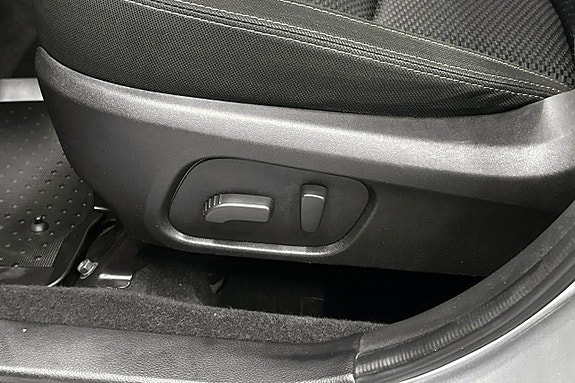 Subaru Forester 16 of 22