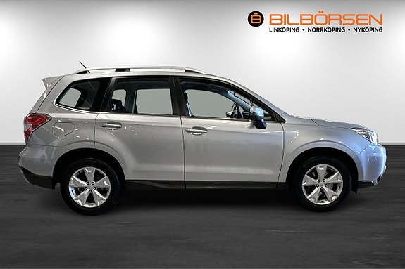 Subaru Forester 4 of 22