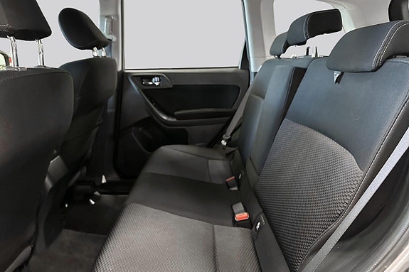 Subaru Forester 9 of 22