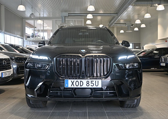 BMW X7 5 of 30