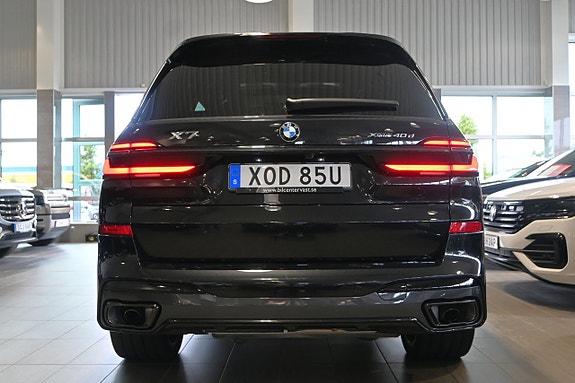 BMW X7 4 of 30