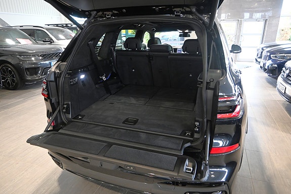 BMW X7 17 of 30