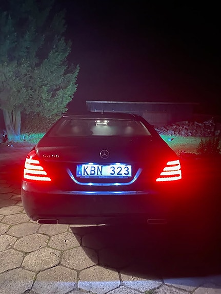 Mercedes-Benz S400 13 of 20