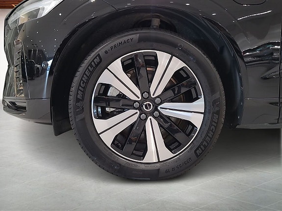 Volvo XC60 9 of 19