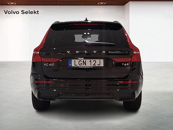 Volvo XC60 7 of 19