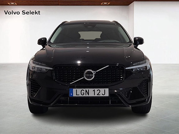 Volvo XC60 8 of 19