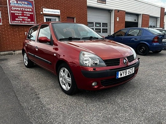 Renault Clio 3 of 10
