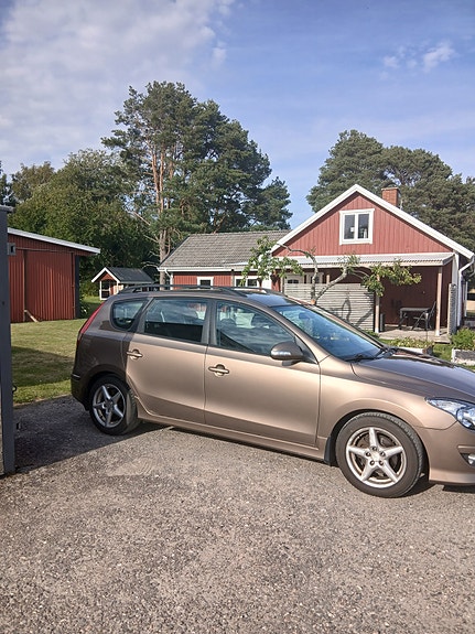 Hyundai i30 2 of 5
