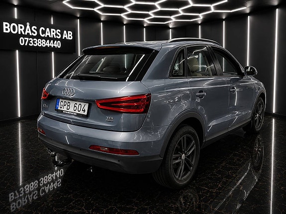 Audi Q3 2 of 15
