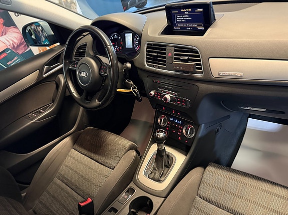 Audi Q3 9 of 15