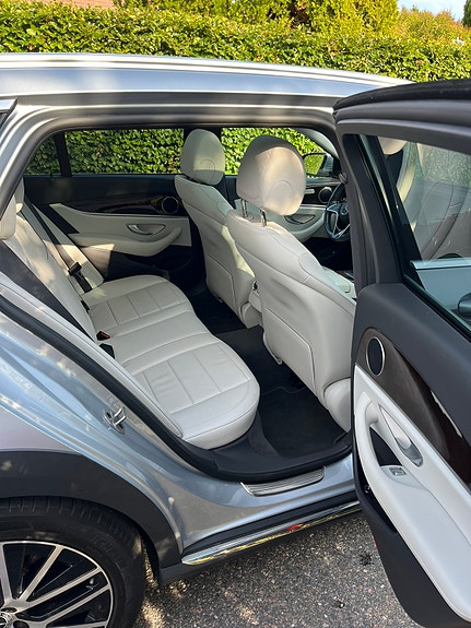 Mercedes-Benz E220 d 5 of 11