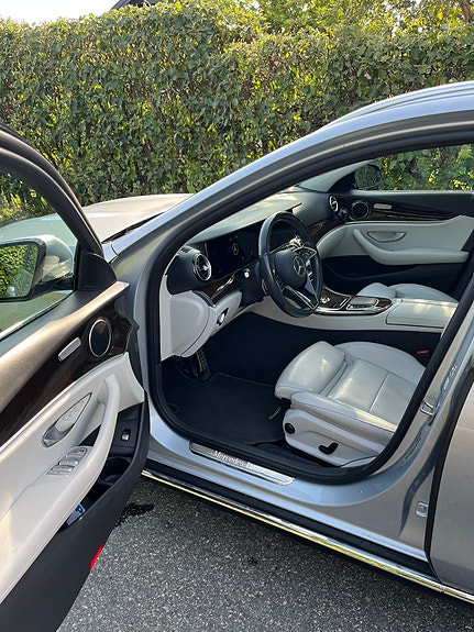 Mercedes-Benz E220 d 4 of 11