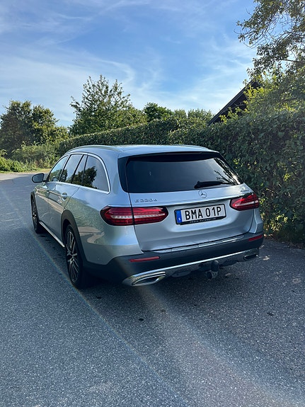 Mercedes-Benz E220 d 3 of 11