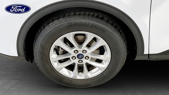 Ford Kuga 9 of 9