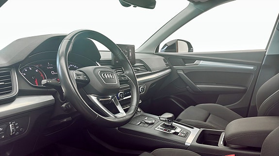 Audi Q5 7 of 12