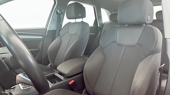 Audi Q5 8 of 12