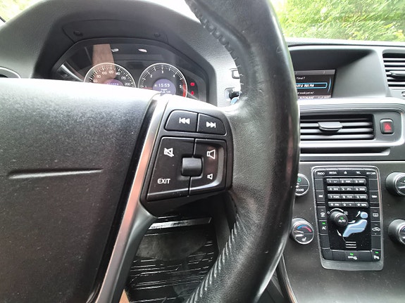 Volvo V60 13 of 19