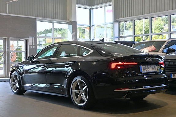 Audi A5 3 of 24