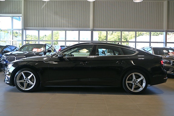 Audi A5 2 of 24