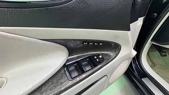 Lexus GS450h 17 of 25