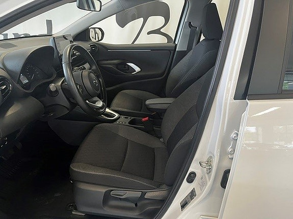 Mazda 2 9 of 11