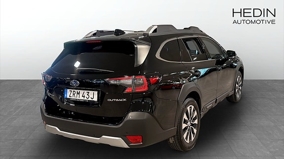 Subaru Outback 2 of 12