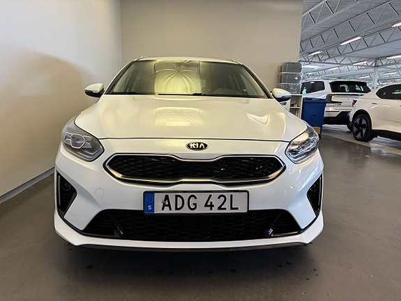 Kia Ceed 2 of 18