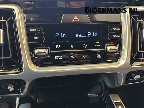 Kia Sorento 13 of 15