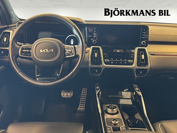 Kia Sorento 7 of 15