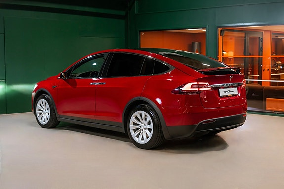 Tesla Model X 3 of 23