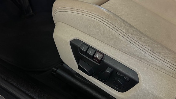 BMW 320 12 of 27