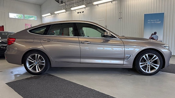 BMW 320 9 of 27