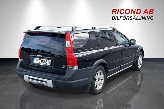 Volvo XC70 3 of 12