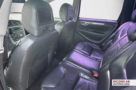 Volvo XC70 8 of 12