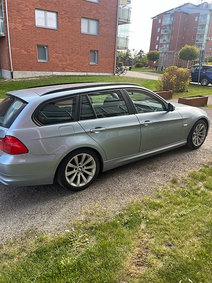 BMW 318d 3 of 6