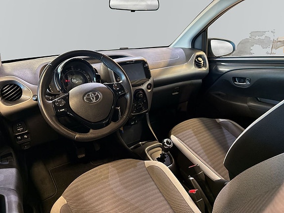 Toyota Aygo 10 of 18