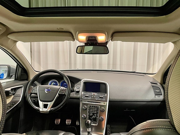 Volvo XC60 19 of 22