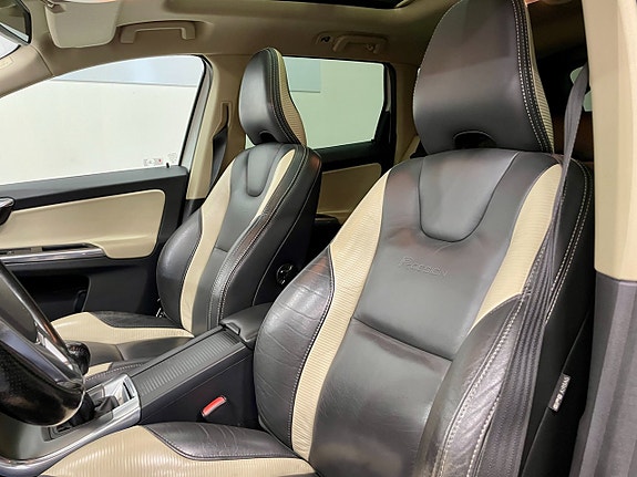 Volvo XC60 7 of 22