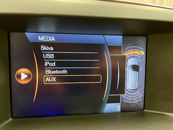 Volvo XC60 13 of 22