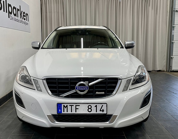 Volvo XC60 3 of 22