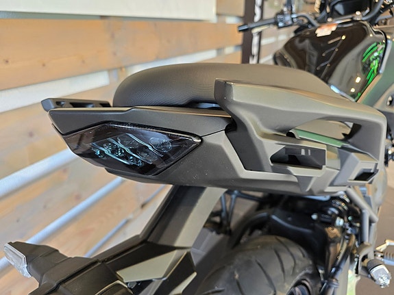 Kawasaki Versys 650 3 of 14
