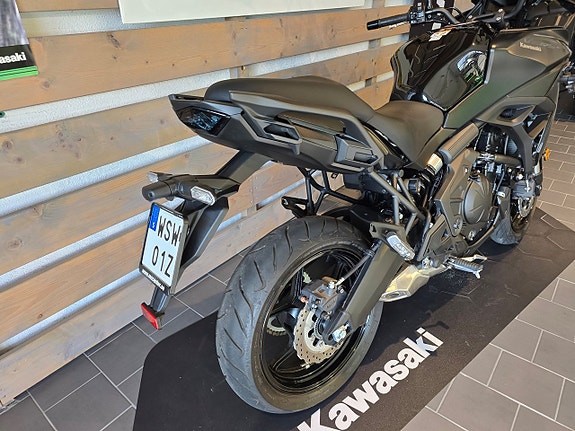 Kawasaki Versys 650 2 of 14