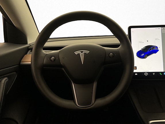 Tesla Model 3 14 of 30