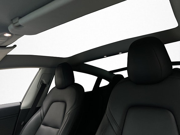 Tesla Model 3 18 of 30
