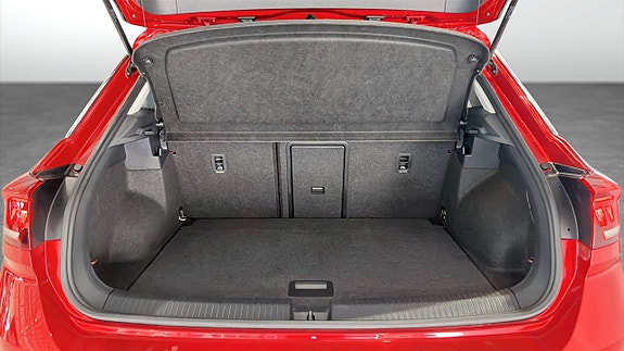 Volkswagen T-Roc 12 of 14