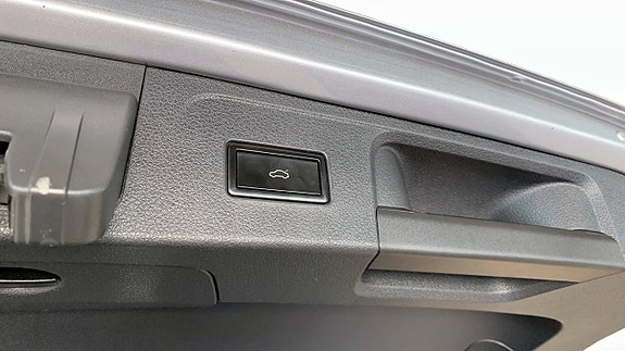 Volkswagen Passat 18 of 18